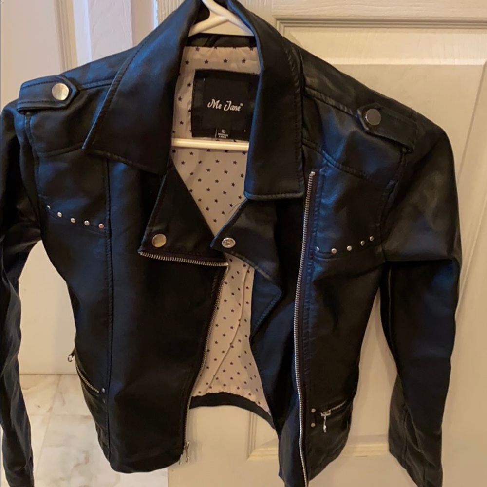 Black Leather jacket girls sz 10